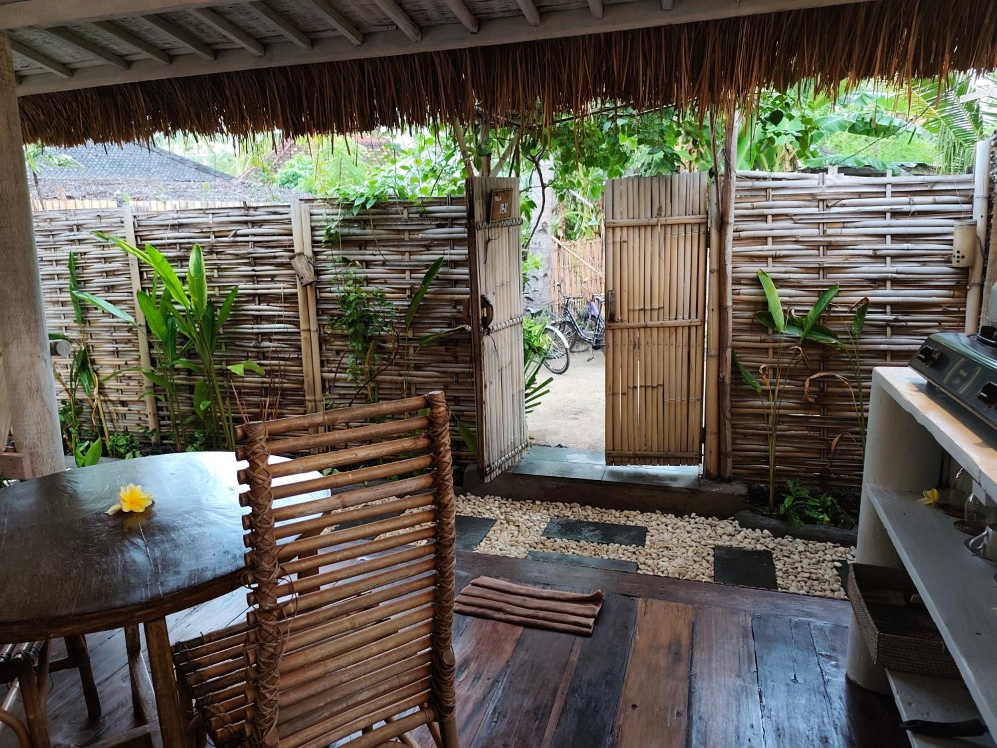 Villa Ibu Gili Trawangan Esterno foto