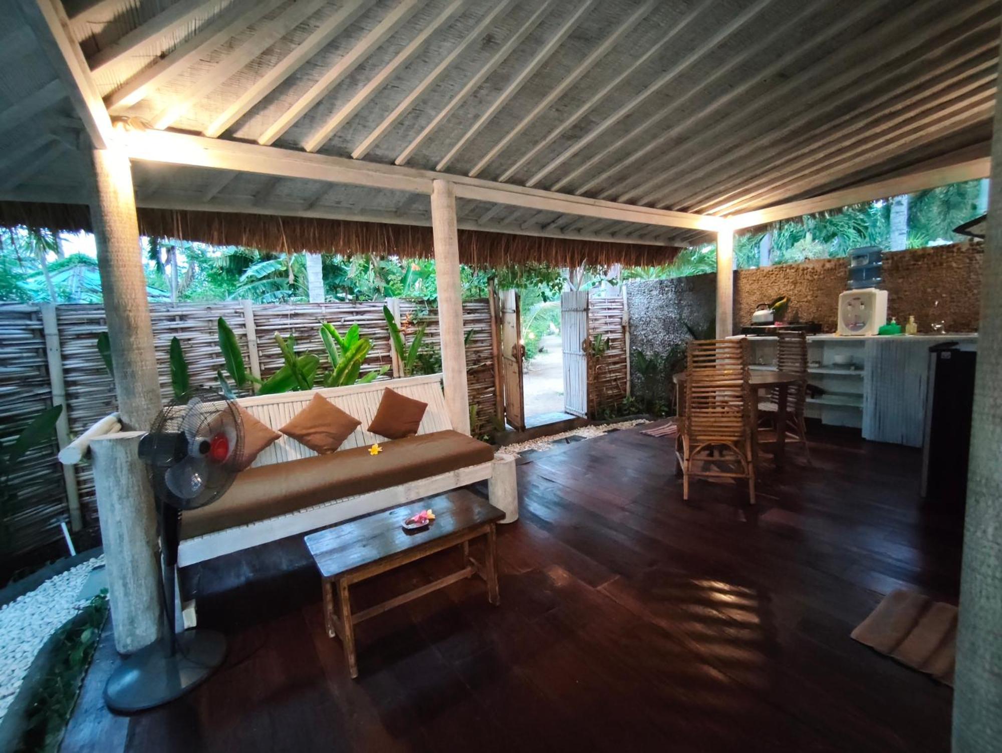 Villa Ibu Gili Trawangan Esterno foto